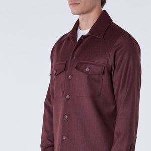 
                  
                    Giacca camicia in lana cachemire bordeaux
                  
                